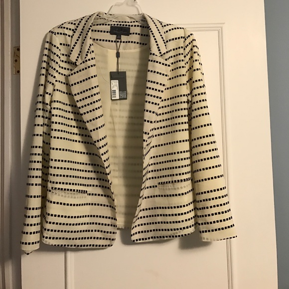 NWT cream and black dot women's blazer - Picture 1 of 2