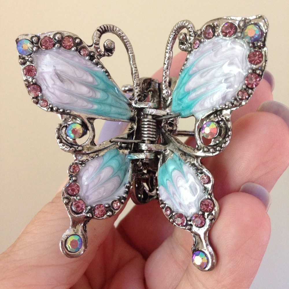 🦋SALE🦋Butterfly hair clip🌸