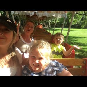 Meet your Posher, Alesia