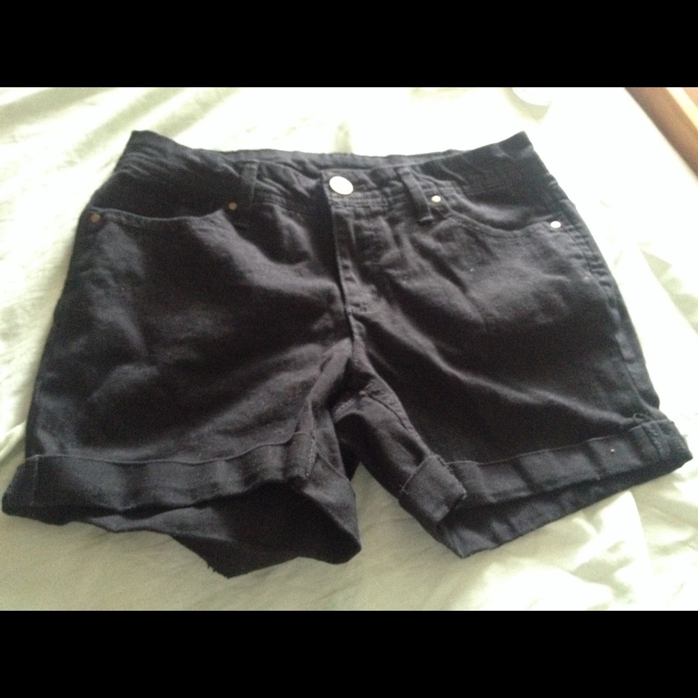 NWOT Matte Black Faded Glory Shorts Size 4