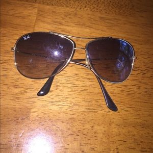 Slightly worn ray-bans sunglasses