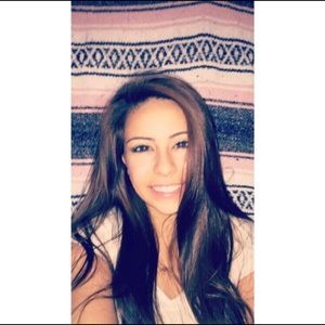 Meet your Posher, Marisa