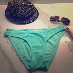 Mint swim suit bottom size M new with tags!