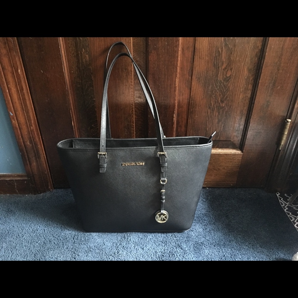 Black Michael Kors Jet Tote
