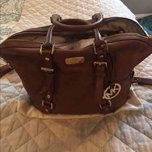 Michael Kors brown bag w dustbag