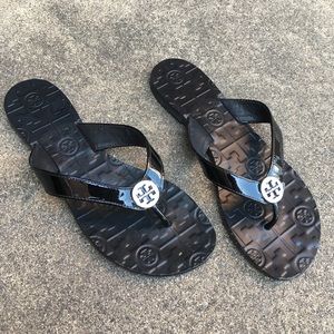 Tory Burch Black Patent Thora Thong Sandal