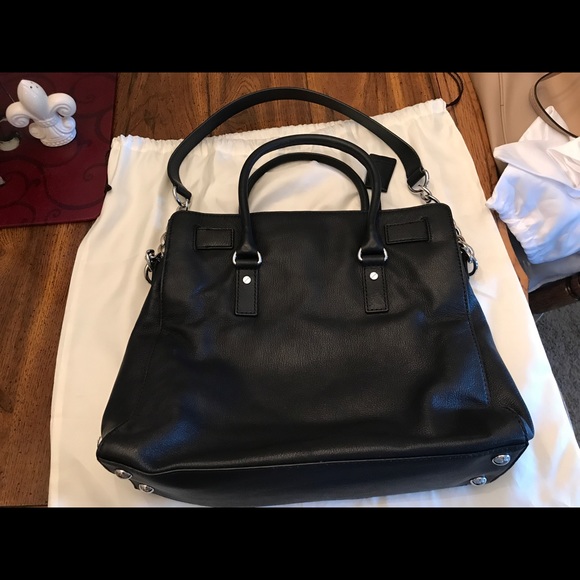 Michael Kors - Picture 2 of 5