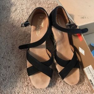 Toms Wedges