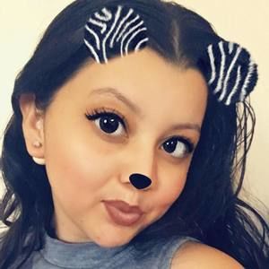 Meet your Posher, Alma