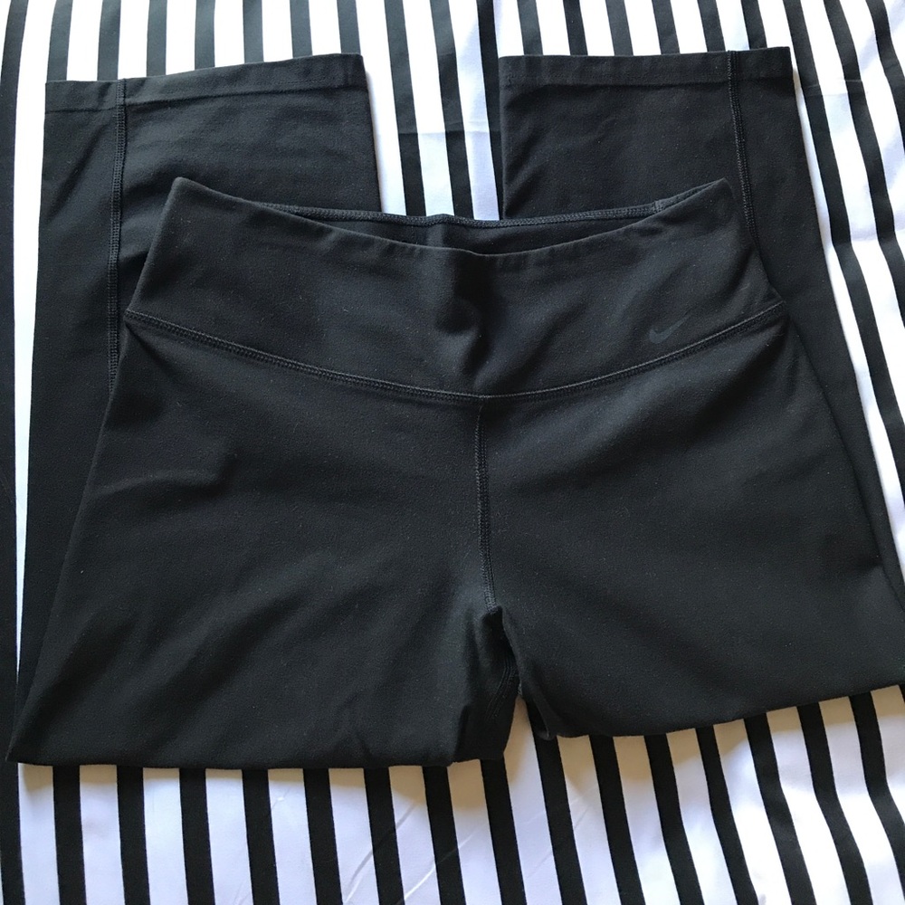 Nike dri fit crops