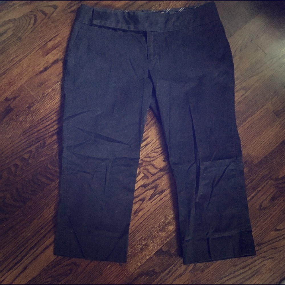 EUC Old Navy Black Dress Capris Size 10