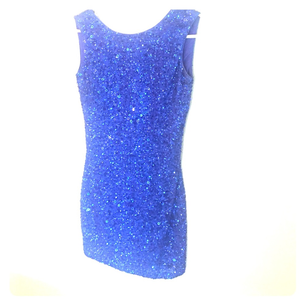 Wow! Sexy royal blue dress - low back & sparkle!