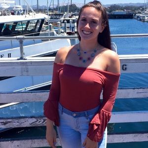 Meet your Posher, Lauren