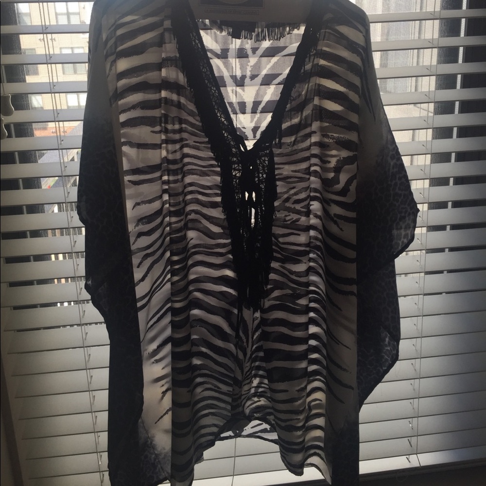 Bebe animal print resort tunic