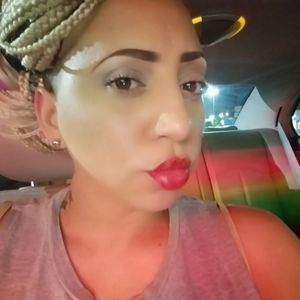 Meet your Posher, Tonia