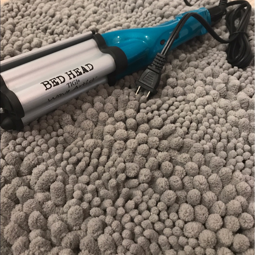 Bed Head TIGI Wave Artist-never used