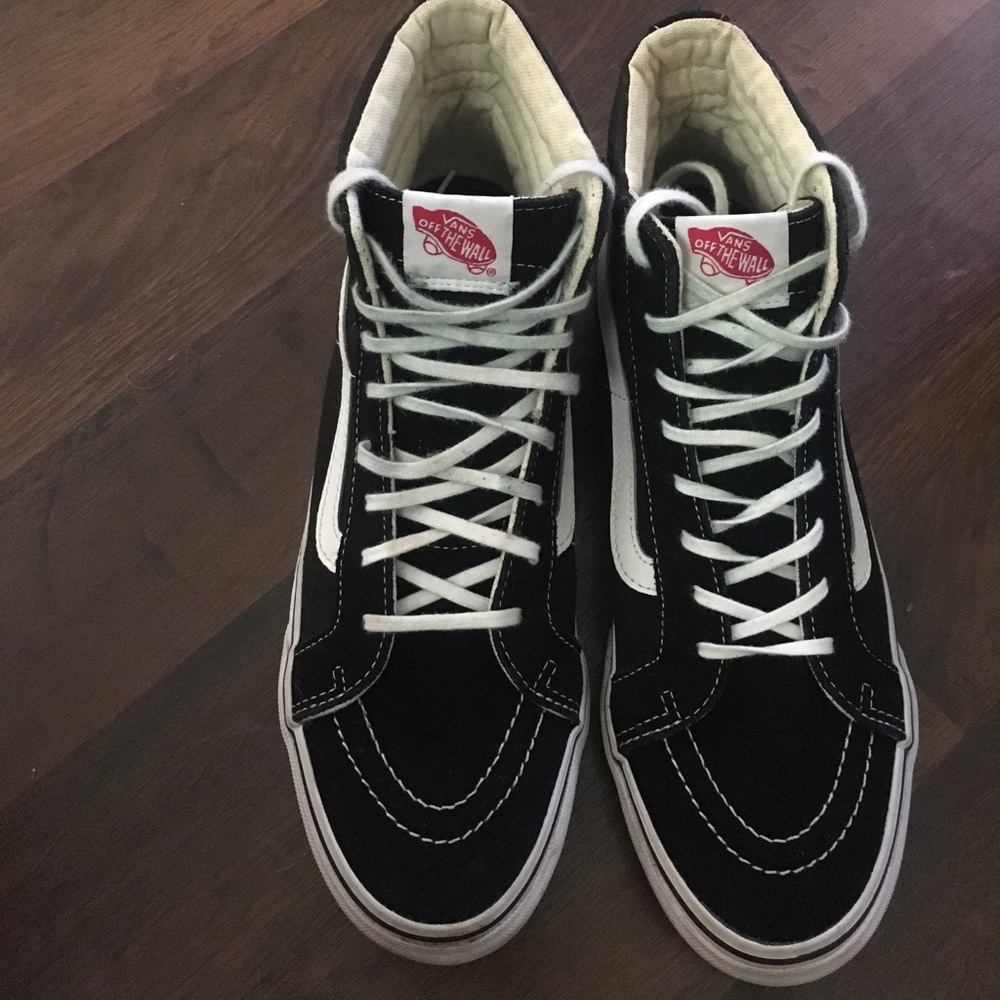Vans Black Sk8-hi