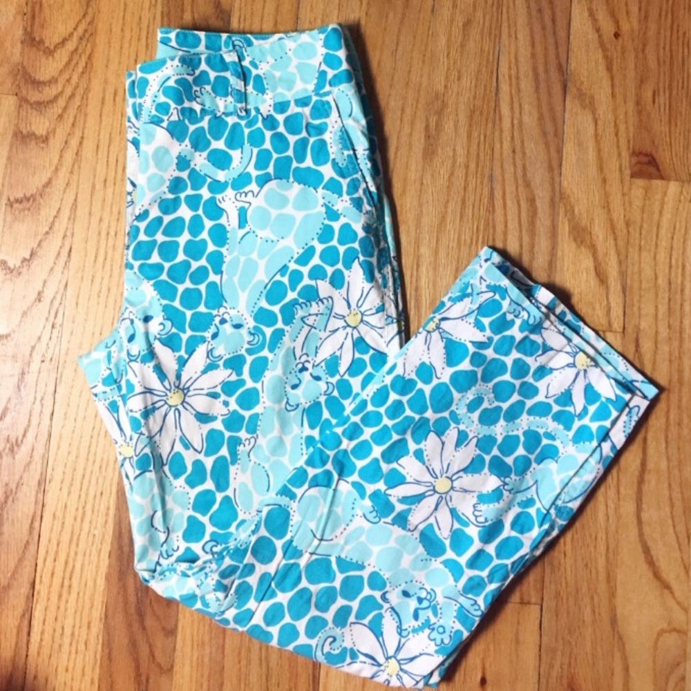 EUC Lilly Pulitzer cropped Capri pants. Size 2