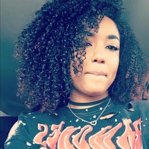 Meet your Posher, Amani