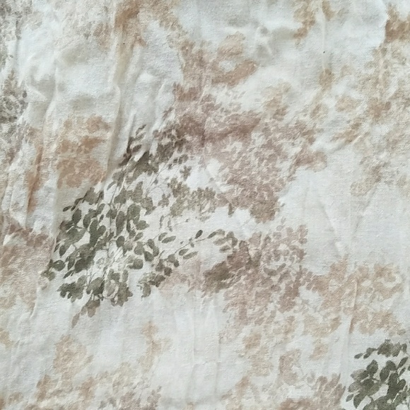 Scarf - Picture 2 of 4