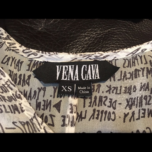 SOLD—Vena cava original never worn - Picture 4 of 4