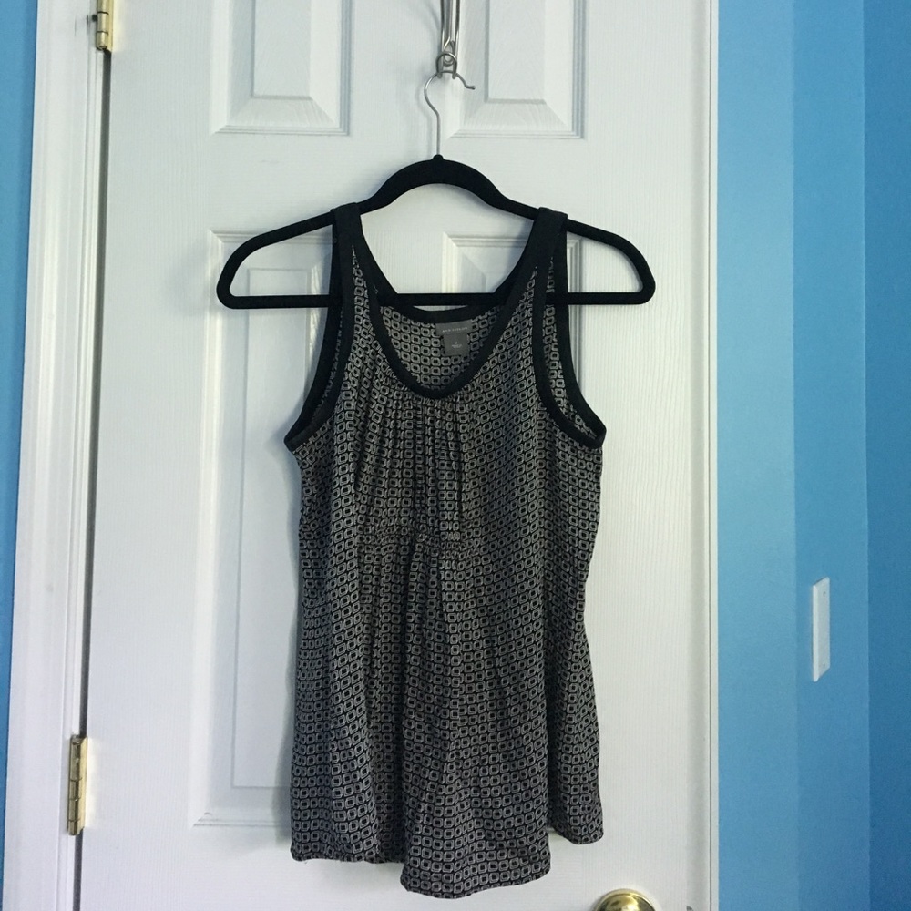 Women's patterned tank top