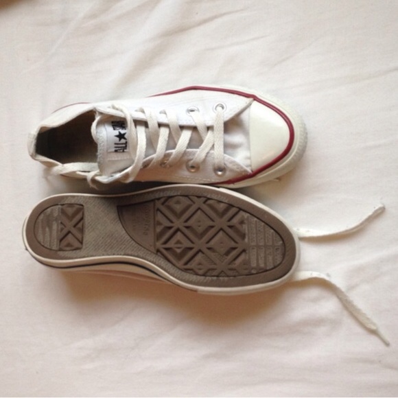 Used converse low tops - Picture 4 of 5
