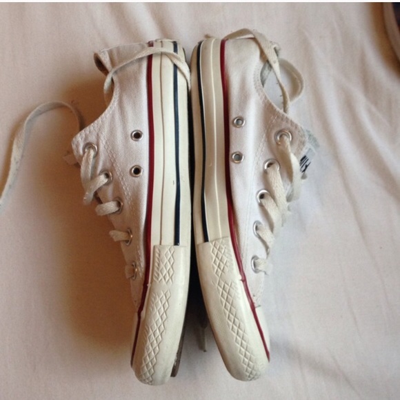 Used converse low tops - Picture 2 of 5