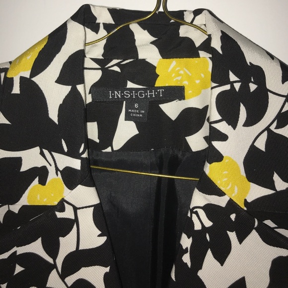 Insight Floral Blazer - Picture 2 of 8