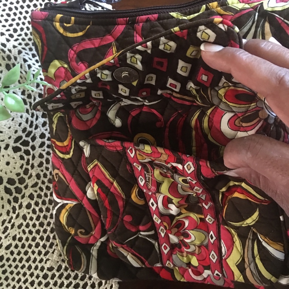 💐Vera Bradley cross body bag. - Picture 2 of 4