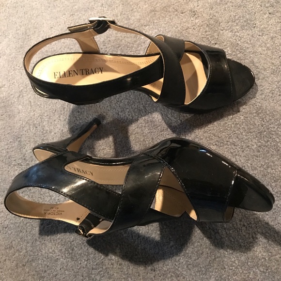 High-heels - Picture 3 of 3