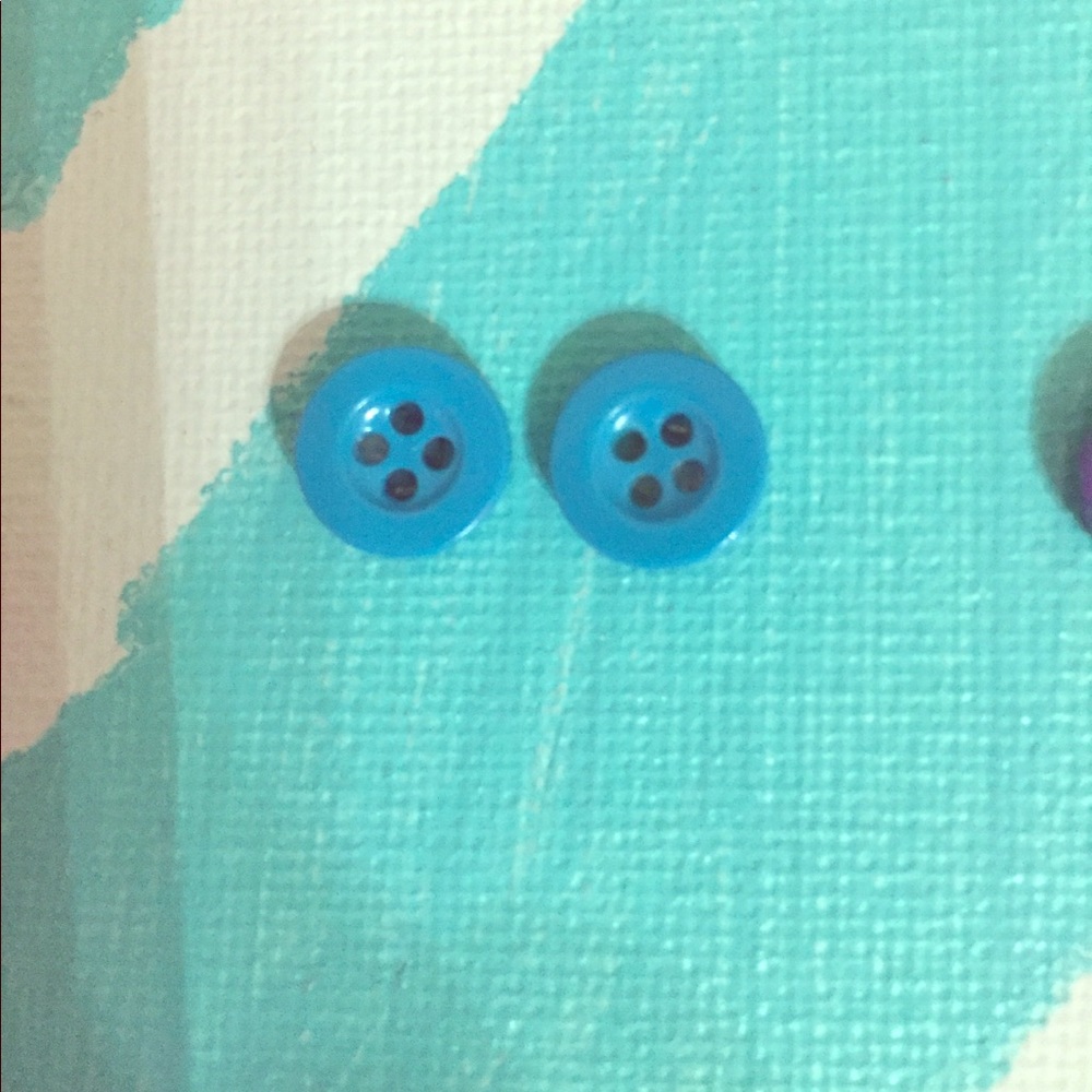 Blue button earrings!