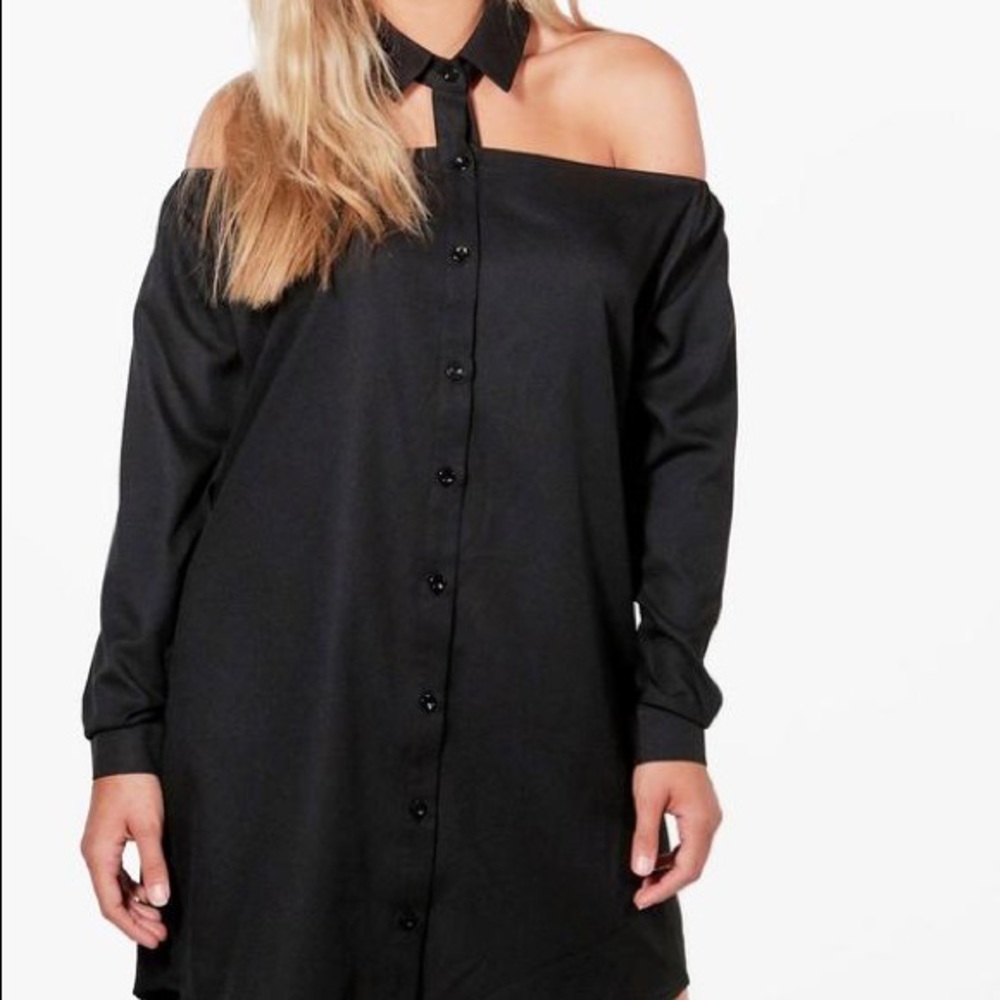 Boohoo cutout collar dress US 18 NWT In black