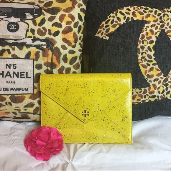 ⁉️ SOLD ⁉️ TORY BURCH Neon Yellow Clutch - Picture 6 of 8