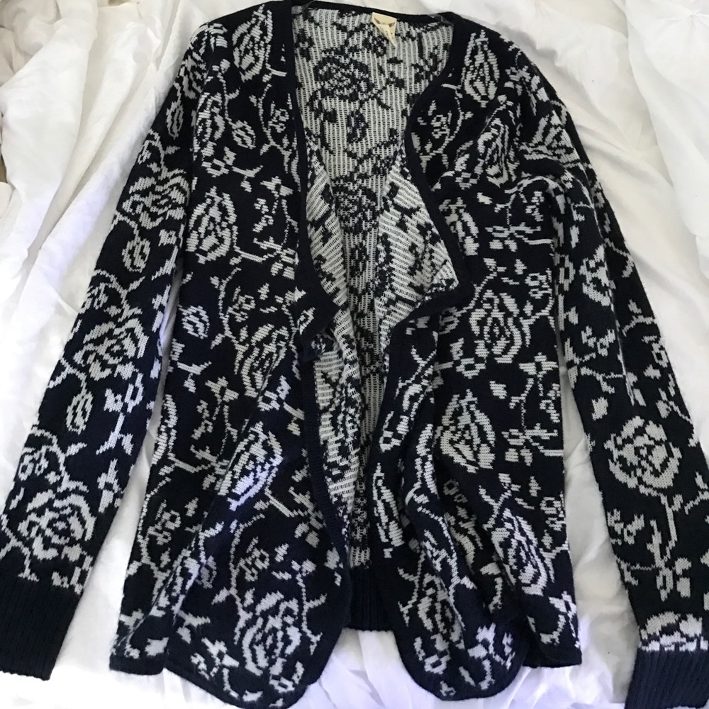 Faded Glory Sweater/Cardigan