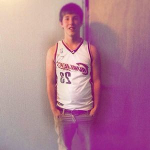 Meet your Posher, Khris