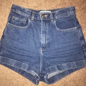 american apparel high waisted shorts ✨