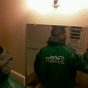 Meet your Posher, Raymond