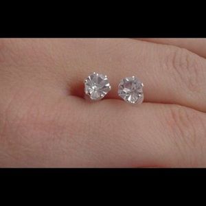 New simple and cute earrings