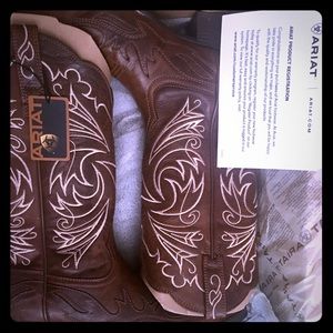 Ariat woman boot size 7