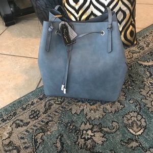 Leather shoulder bag