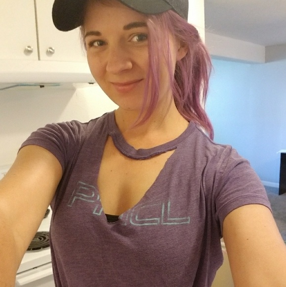 Meet your Posher, Rochele - Picture 1 of 1