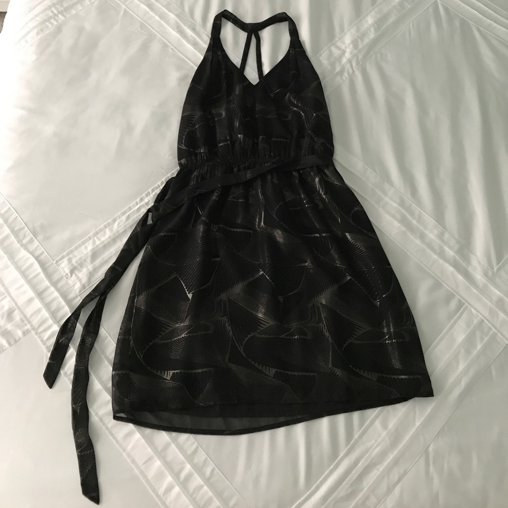 5 for $20 ✨ WORN ONCE Forever21 Metallic and Black Mini Dress
