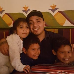 Meet your Posher, Enrique