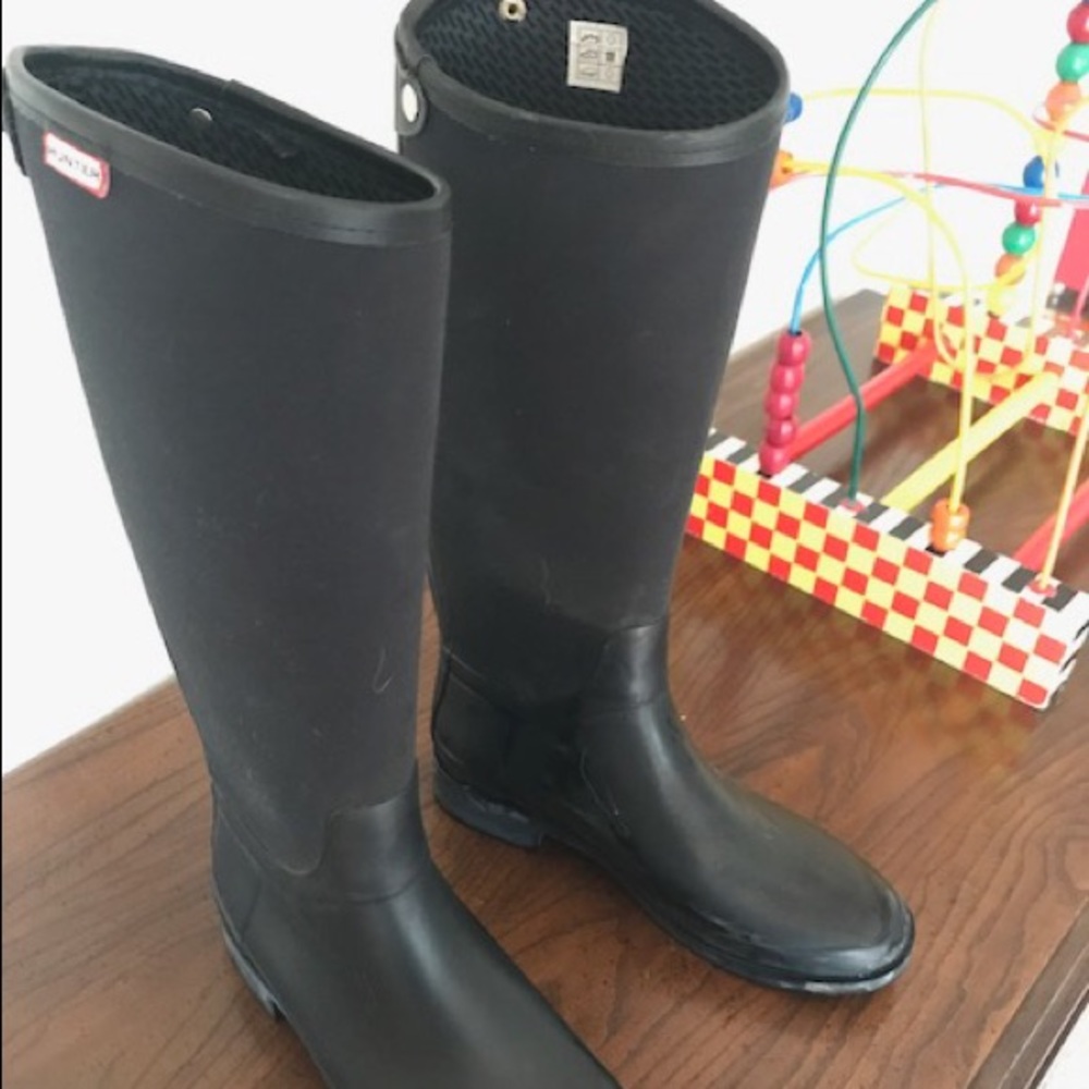 Hunter Black "Bessy" Boots size 8.5