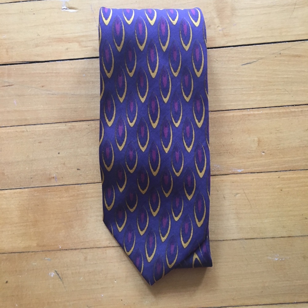 100 % silk tie