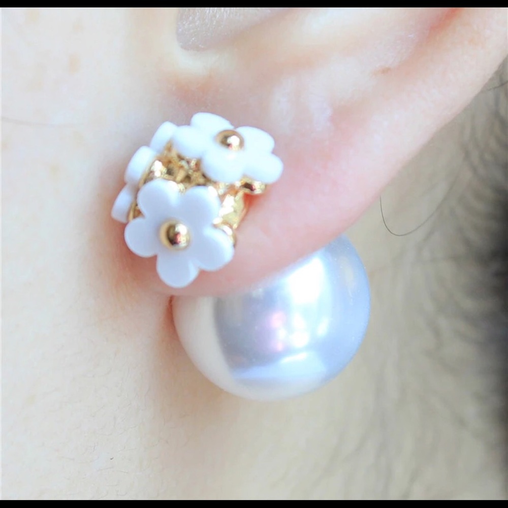 Beautiful Daisy Earrings