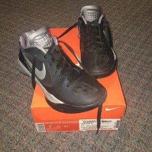 Nike Volley Zoom Hyperspike