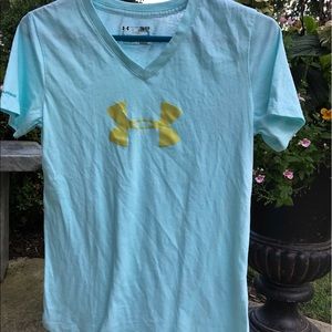 A woman's small under armor shirt!!