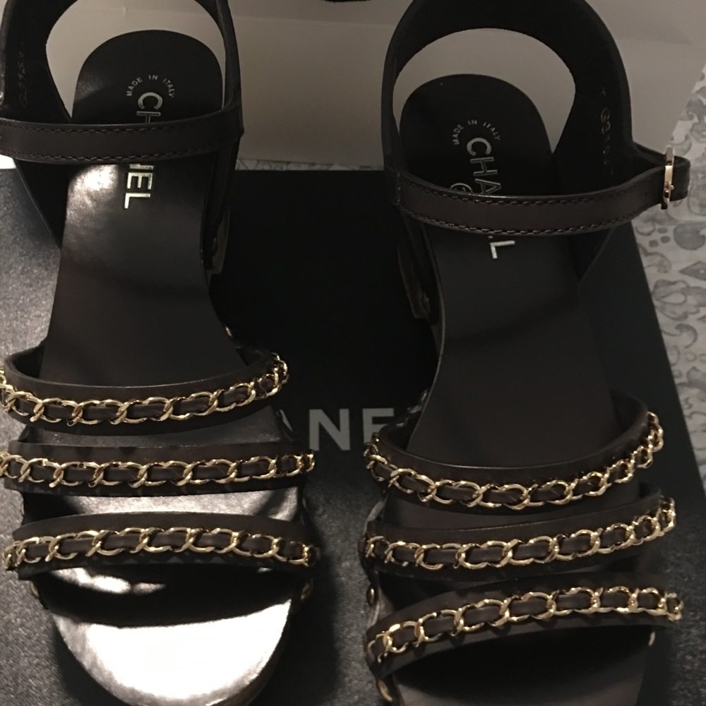 Chanel platforms